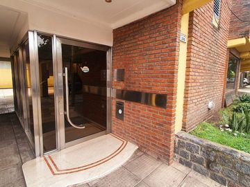 Venta Departamento 3 Ambientes Castelar - Luminoso