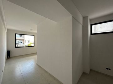 VENTA 2 AMBIENTES C/ESCRITORIO - Almagro