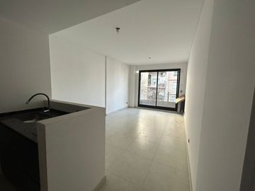 VENTA 2 AMBIENTES C/ESCRITORIO - Almagro
