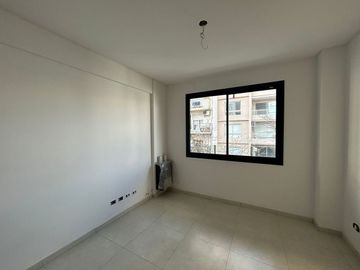 VENTA 2 AMBIENTES C/ESCRITORIO - Almagro