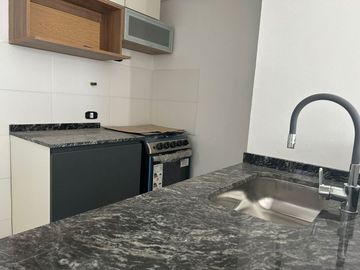 VENTA 2 AMBIENTES C/ESCRITORIO - Almagro