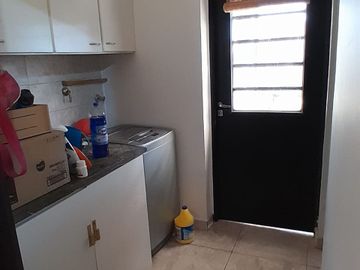 VENTA CASA IDEAL-CLLE BUSQUETS-LA COLONIA-JUNI-MZA