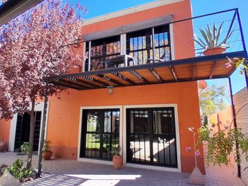 VENTA CASA IDEAL-CLLE BUSQUETS-LA COLONIA-JUNI-MZA