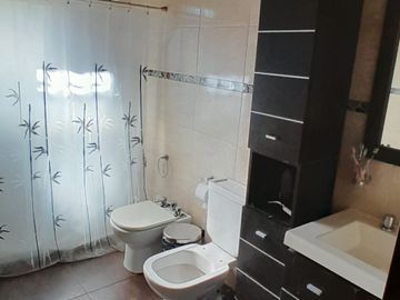 VENTA CASA IDEAL-CLLE BUSQUETS-LA COLONIA-JUNI-MZA