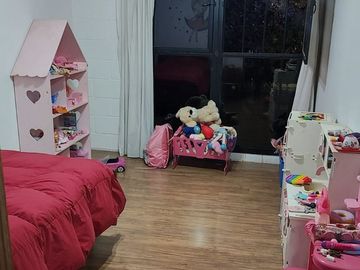 VENTA CASA IDEAL-CLLE BUSQUETS-LA COLONIA-JUNI-MZA