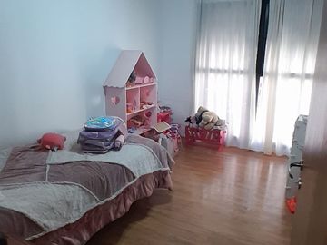 VENTA CASA IDEAL-CLLE BUSQUETS-LA COLONIA-JUNI-MZA