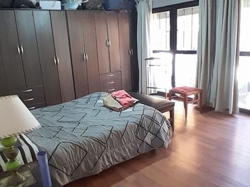 VENTA CASA IDEAL-CLLE BUSQUETS-LA COLONIA-JUNI-MZA