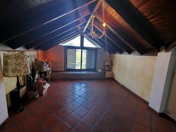 CASA 4 AMBIENTES CLAYPOLE FONDO LIBRE DOBLE LOTE