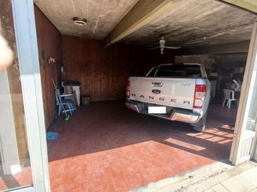 CASA 4 AMBIENTES CLAYPOLE FONDO LIBRE DOBLE LOTE