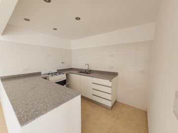 Venta depto 2 dormi con cochera, Obrero Argentino  300 Neuquen Confluencia Rural