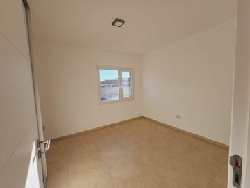 Venta depto 2 dormi con cochera, Obrero Argentino  300 Neuquen Confluencia Rural