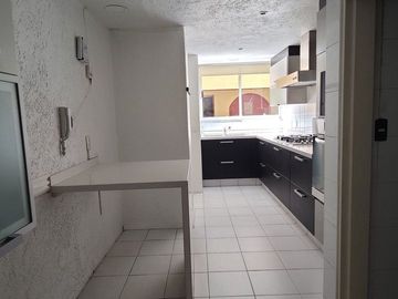 OPORTUNIDAD!!!! SE VENDE DEPARTAMENTO EN BOSQUES DE LAS LOMAS!! (V)