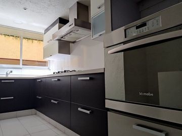 OPORTUNIDAD!!!! SE VENDE DEPARTAMENTO EN BOSQUES DE LAS LOMAS!! (V)