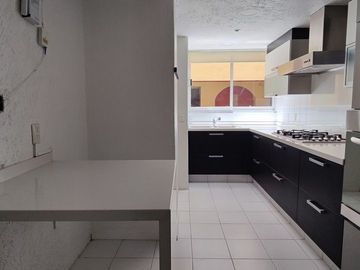 OPORTUNIDAD!!!! SE VENDE DEPARTAMENTO EN BOSQUES DE LAS LOMAS!! (V)