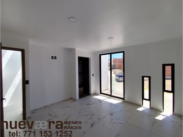 Se vende casa en la privada Altavista, paseo de las Reynas en Pachuca.