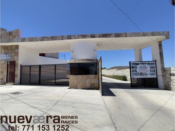 Se vende casa en la privada Altavista, paseo de las Reynas en Pachuca.