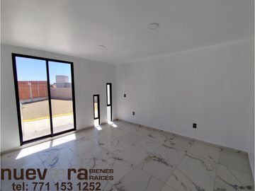 Se vende casa en la privada Altavista, paseo de las Reynas en Pachuca.