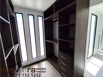 Se vende casa en la privada Altavista, paseo de las Reynas en Pachuca.