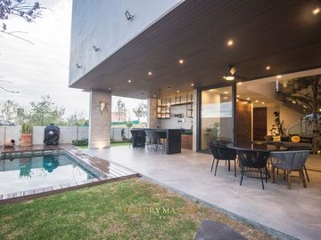 Casa de lujo en Lomas Acueducto en venta