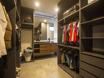 Casa de lujo en Lomas Acueducto en venta