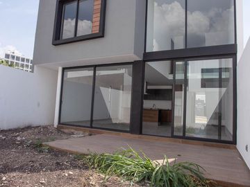 Casa en condominio en  venta en zibata queretaro