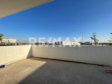 CASA EN VENTA ALTOS JURIQUILLA - (3)