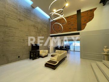 CASA EN VENTA ALTOS JURIQUILLA - (3)