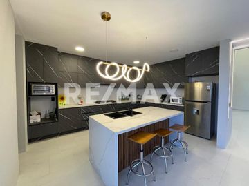 CASA EN VENTA ALTOS JURIQUILLA - (3)