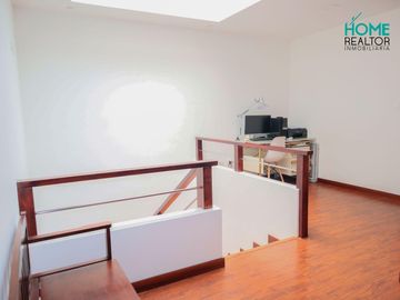 CASA TOTALMENTE AMOBLADA EN UCUBAMBA - CUENCA