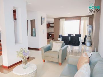 CASA TOTALMENTE AMOBLADA EN UCUBAMBA - CUENCA