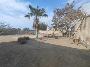 Casa Unifamiliar en Lotización Monterrocke, Montecristi