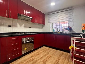 Casa en Venta en Ochagavía con Víctor Jara