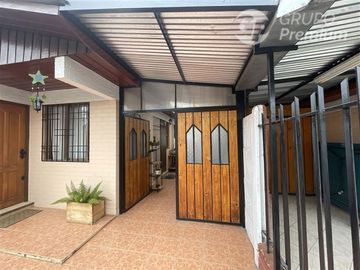 Casa en Venta en Hilda Porras con La Galaxia