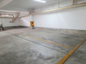 BAJO DE PRECIO AMPLIO DEPARTAMENTO CERCA AL OVALO GUTIERREZ