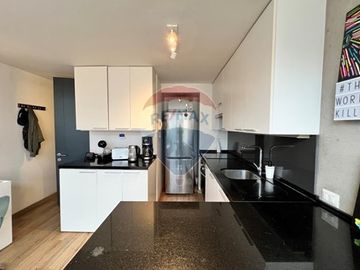 Loft Providencia. 1D+1B+E+B. Metro  P. de Valdivia