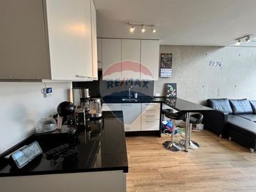 Loft Providencia. 1D+1B+E+B. Metro  P. de Valdivia