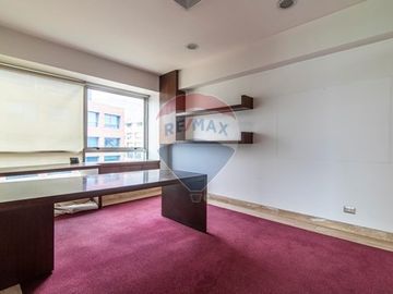 ¡Arrienda Dúplex Comercial en Av. del Valle!