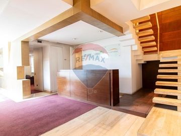 ¡Arrienda Dúplex Comercial en Av. del Valle!