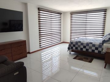 VENTA DE CASA EN RESIDENCIAL LUCENDI. ATRAS DE PLAZA SAN DIEGO