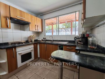 Hermosa y Acogedora Casa en Venta en Condominio