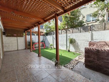 Hermosa y Acogedora Casa en Venta en Condominio