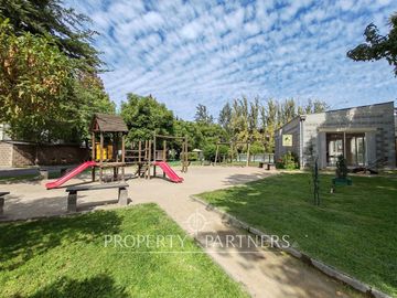 Hermosa y Acogedora Casa en Venta en Condominio