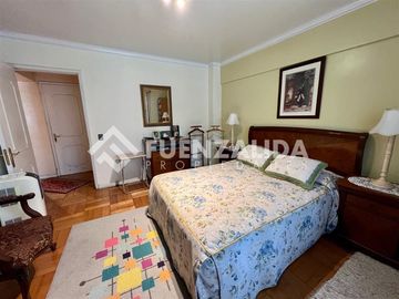 Departamento en Venta en Metro Parque Bustamante / Francisco Bilbao