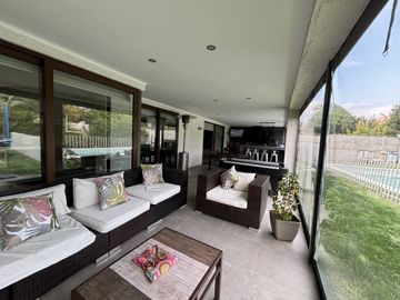 Se vende Santa Elena remodelada