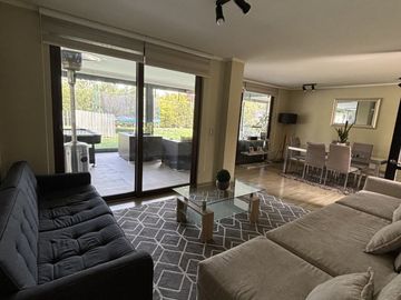 Se vende Santa Elena remodelada