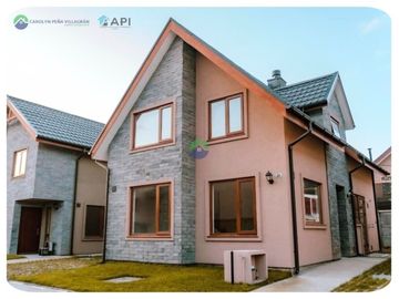 CASA DOS NIVELES,  4 DORMITORIOS, BRISAS DEL SOL, TALCAHUANO