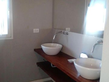 Casa en venta - 4 Dormitorios 4 Baños - 334Mts2 - Costa Esmeralda, Pinamar