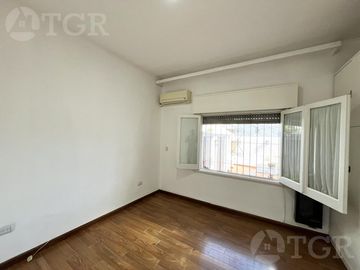 Venta Luminoso PH con Patio, Parrilla y Balcón Villa Adelina