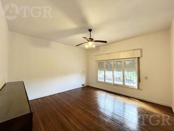 Venta Luminoso PH con Patio, Parrilla y Balcón Villa Adelina