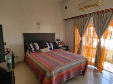 PH en venta - 2 Dormitorios 2 Baños - 160Mts2 - Bernal